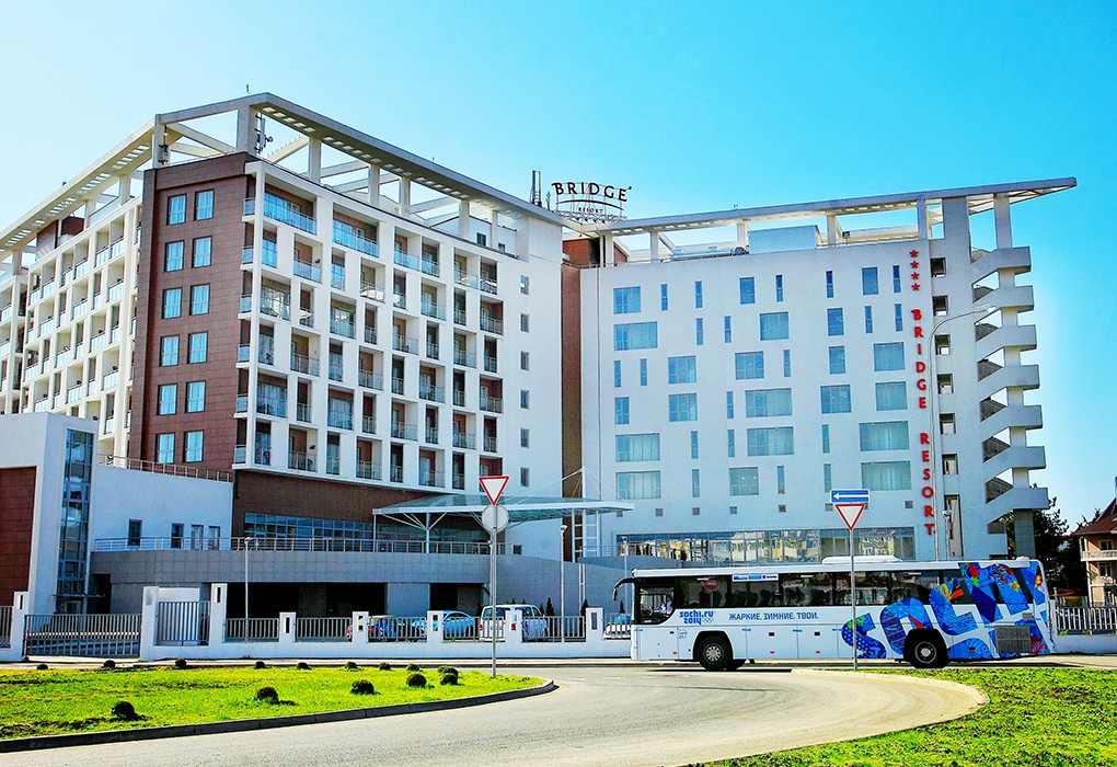 Отель "Bridge Resort" | 
