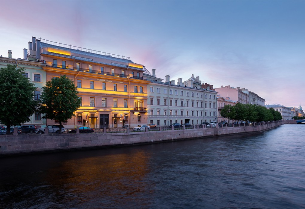 Отель "Domina Saint-Petersburg" |
